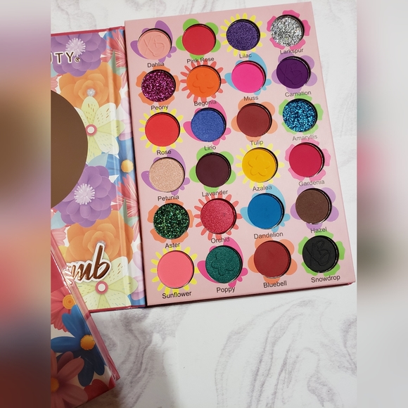 Xime Beauty Flower Bomb 24 Color Eyeshadow Palette - Picture 3 of 5